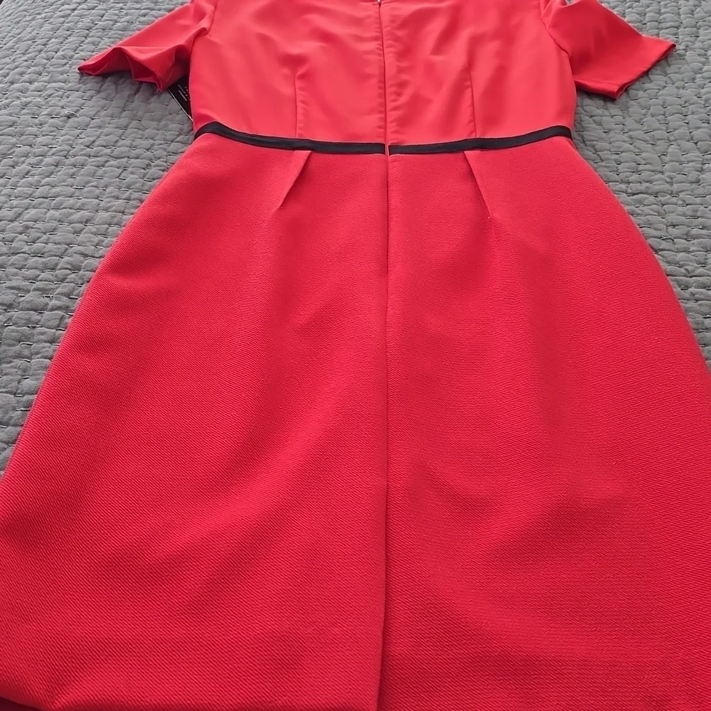 Tahari Arthur S Levine Dress - Picture 10 of 13